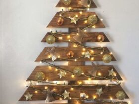 Árbol de madera navideño