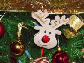 Adorno navideño de rodolfo el reno